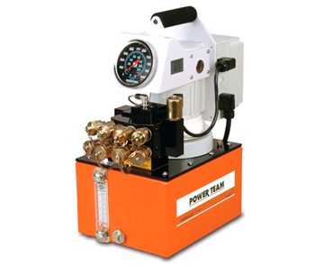 foto equipo de montaje cavco